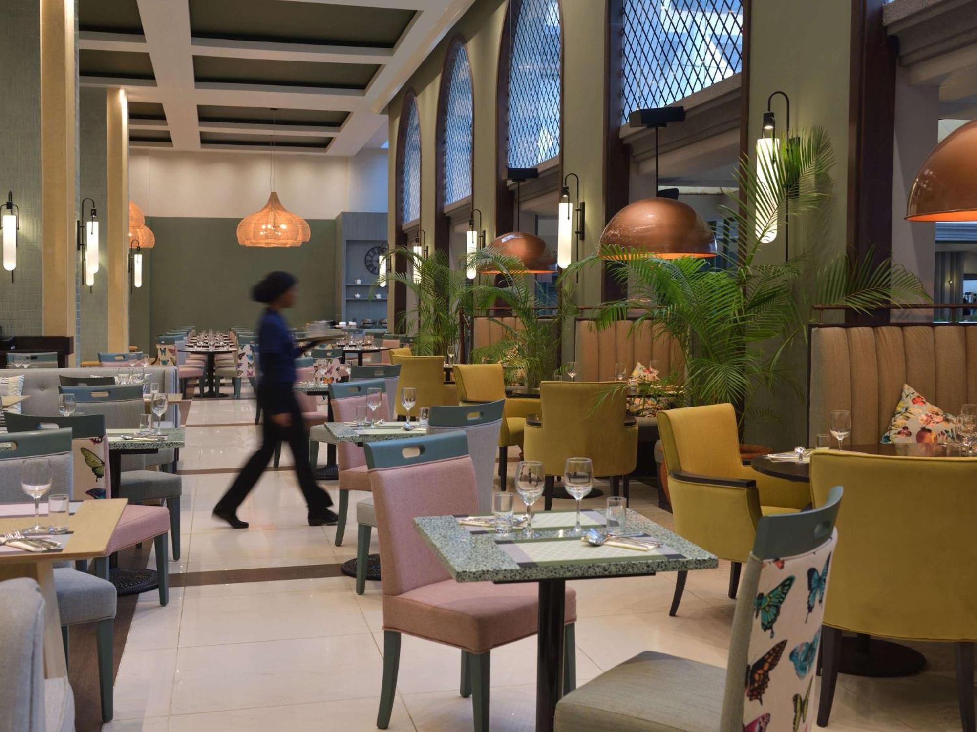 Pullman Nairobi Upper Hill Hotel Exterior foto